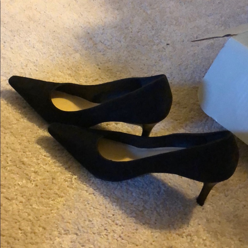 loft black suede pointed toe heel